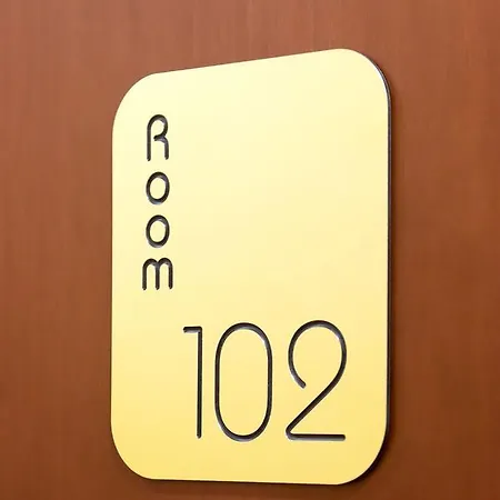 Hotel Caesar 2*