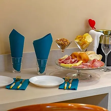 Hotel Caesar 2*